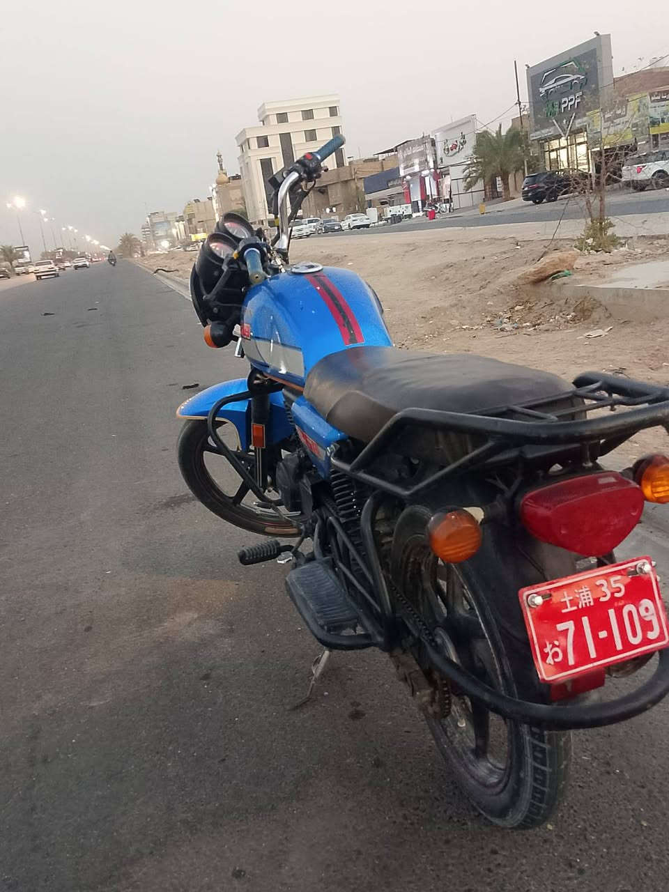 السلام عليكم دايون نفخ للبيع موديل 23اوراق اسكنر (الدراجه بيها بخار فقط) السعر 900وبيها مجال مكاني نجف الشراي يتصل او واتساب ***********

