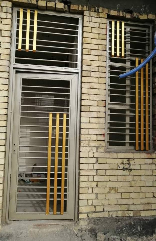 صبغ بيبان وشبابيج بلسعار المناسبه شغل نضيف الهاتف ***********
