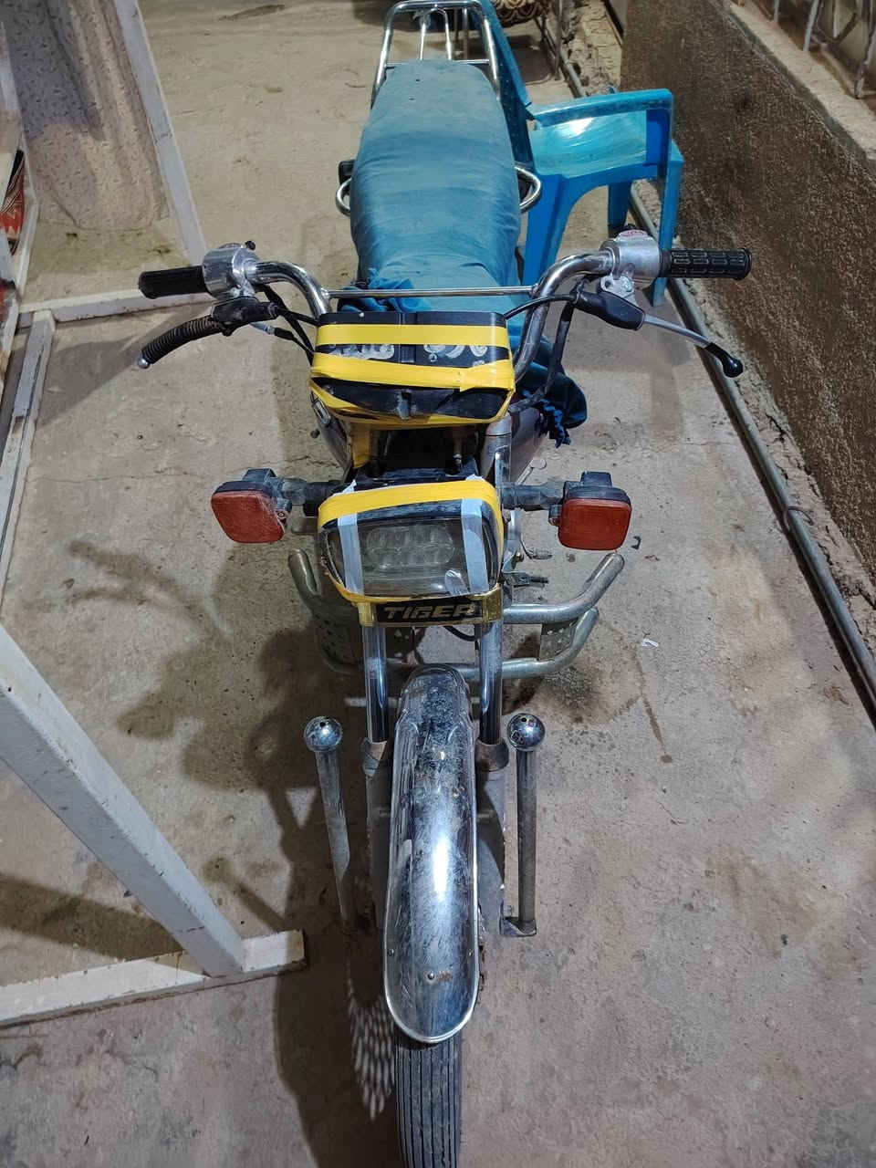 للبيع • اتصال • بدون تفاصيل