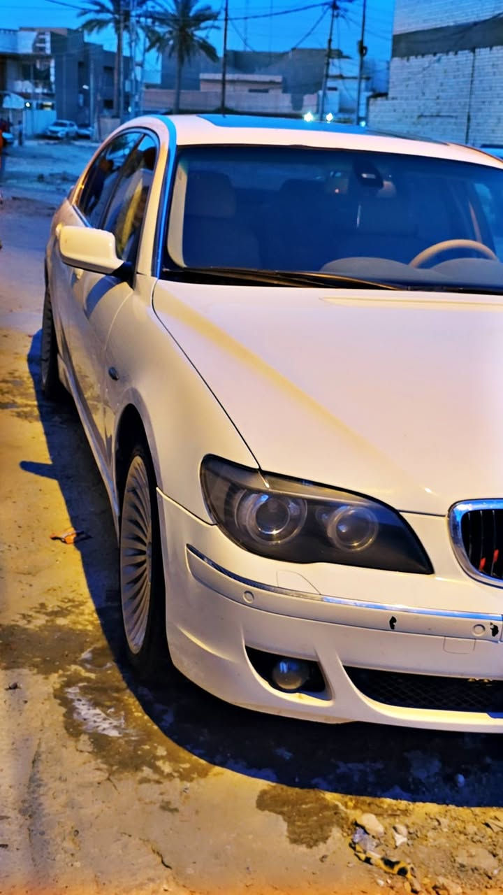 Bmw باخره
2008. 730li 
سياره مكفوله كفاله من الصبغ ما عدى الدعاميات 
فول مواصفات اباواب وجنطه شفط 
بردات كهرباء 
مري قلابه 
رقم اربيل مميز سنويه وهزه جديده مداور ثاني يوم 
حداديه نظيفه 
تبريد ثلج 
مكانه بابل الحله 
السعر 138 وبيها مجال 
***********
