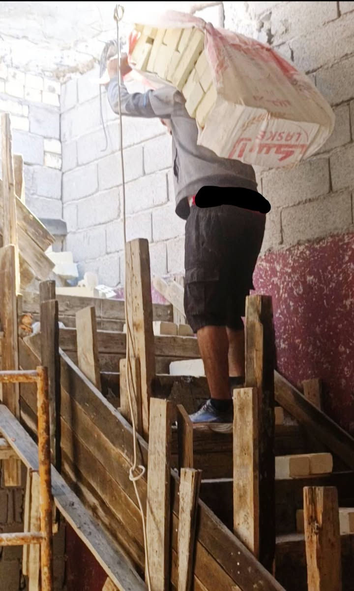 @الجميع سلام عليكم تصعيد كافت المواد. عل ضهر. شتايكر زميج كلشي. مكاني بغداد نشتغل كرخ ورصافه. راسلني خاص او واتساب ***********.نطلع بكل وكت. اسعار مناسبه.. مكاني قريب على المشتل.
