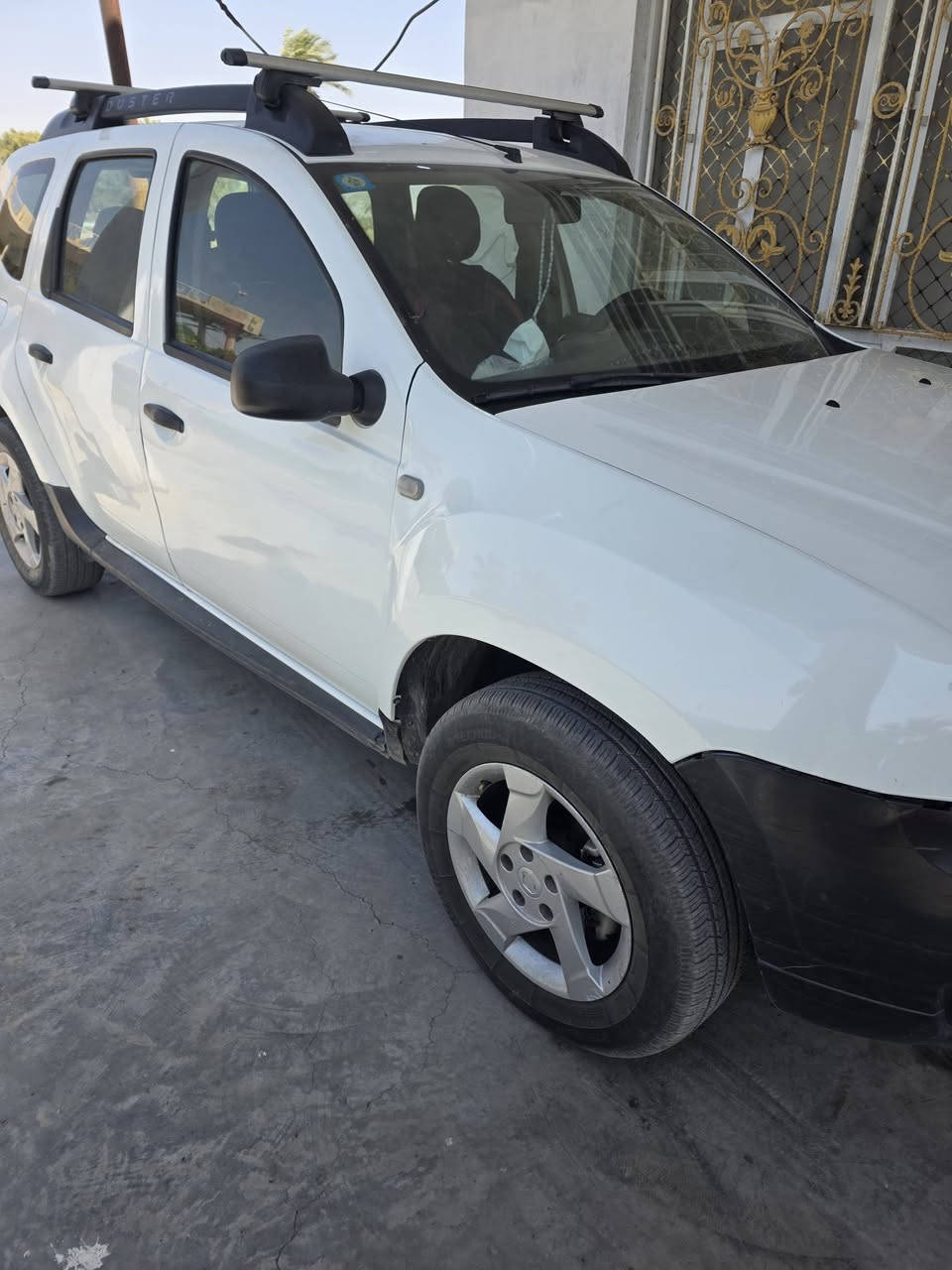 رينو داستر 2018 بسمي رقم بغداد انكليزي  مكينة 2000 كير at ميكانيكي اوتوماتيك حدادية جديدة تبريد ثلج  تدفئه تخم تاير جاهزة للاخير بيهه اربع هلاليات ضبغ السعر 70 العنوان بغداد اليوسفيه، ***********
