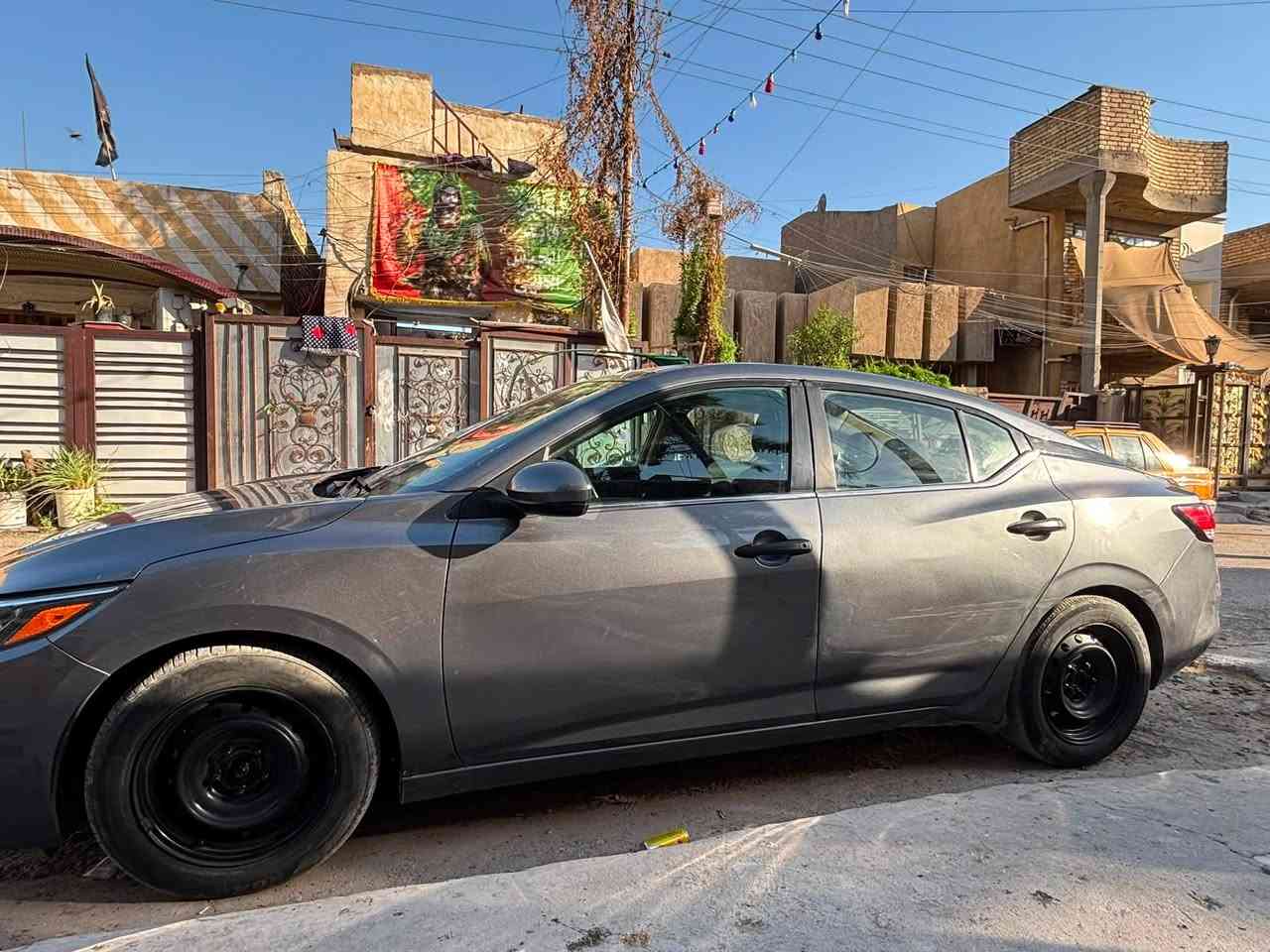 السلام عليكم
نيسان سنترا 24 بجم كبس ⭕️
حادث باب خلفي وشوية من الجاملغ فقط
مواصفاتها معروفة رقم بغداد بأسمي السيارة كاملة ما بيها اي نقص
الاستفسار:***********
المكان بغداد 
السعر 142
