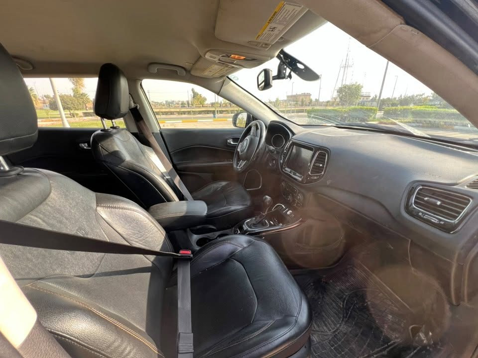 السلام عليكم 
جيب كومباس 
السنة :2020
المحرك : V4 2.4L
ناقل الحركة: Automatic
نوع الوقود : بنزین 
الحالة: المستخدم 
السعر:105 مجال
عدد اميال :97  mile      
رقم السیارە:سليمانية 
**********
***********
عنوان : اربيل
