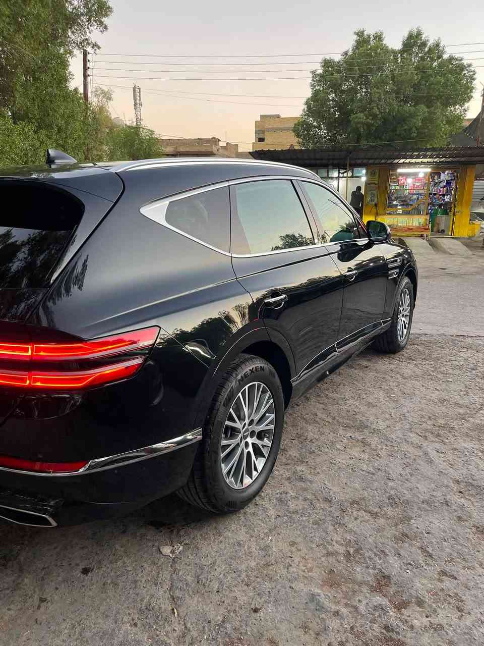 جنسس Gv80 2022
وارد امريكي بدون حادث شبه كلين بيهة بس الشباج مكسور بدون قطرة صبغ كفالة 
ماشية 38,000 mi
مواصفاتهة base بانوراما حساسات ومعروفة مواصفاتهة رقم اربيل باسمي تحويل مباشر
مكانهة بغداد حي الاعلام
***********
