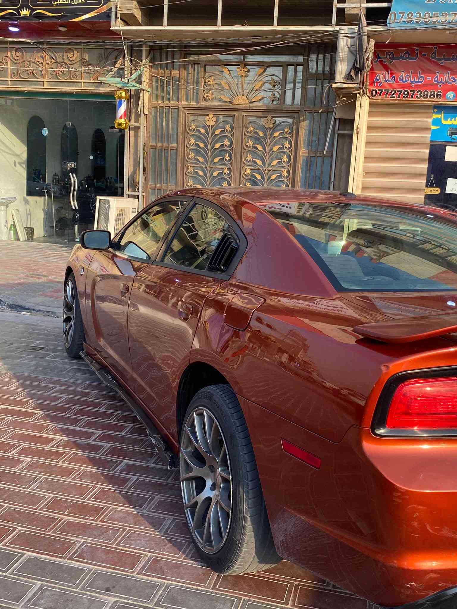 سلام عليكم
جارجر 3600 SXT  للبيع او مراوس 
موديل 2013
لون مميز وبالحقيقه كلش حلوه  
السياره 3 قطع صبغ 
كير طياره مكينه صار سبوعين مبدلهه وبعدني حته ما مصفرهه جديده 
تبريد ثلج
حداديه نص عمر 
فول مواصفات 
فتحه
كشنات تدفئه 
دمام خلفي بلادي 
سستم صوت
كروس 
ويل 20 جديد 
الشاشه محدثه srt 
دوسsrt
مراوح مزوده هيلكات
السياره رقم انكليزي سنويه لل30 هزه جديده باسمي
السعر 135 وبيهه مجال 
للاستفسار *********** مكاني كربلاء
