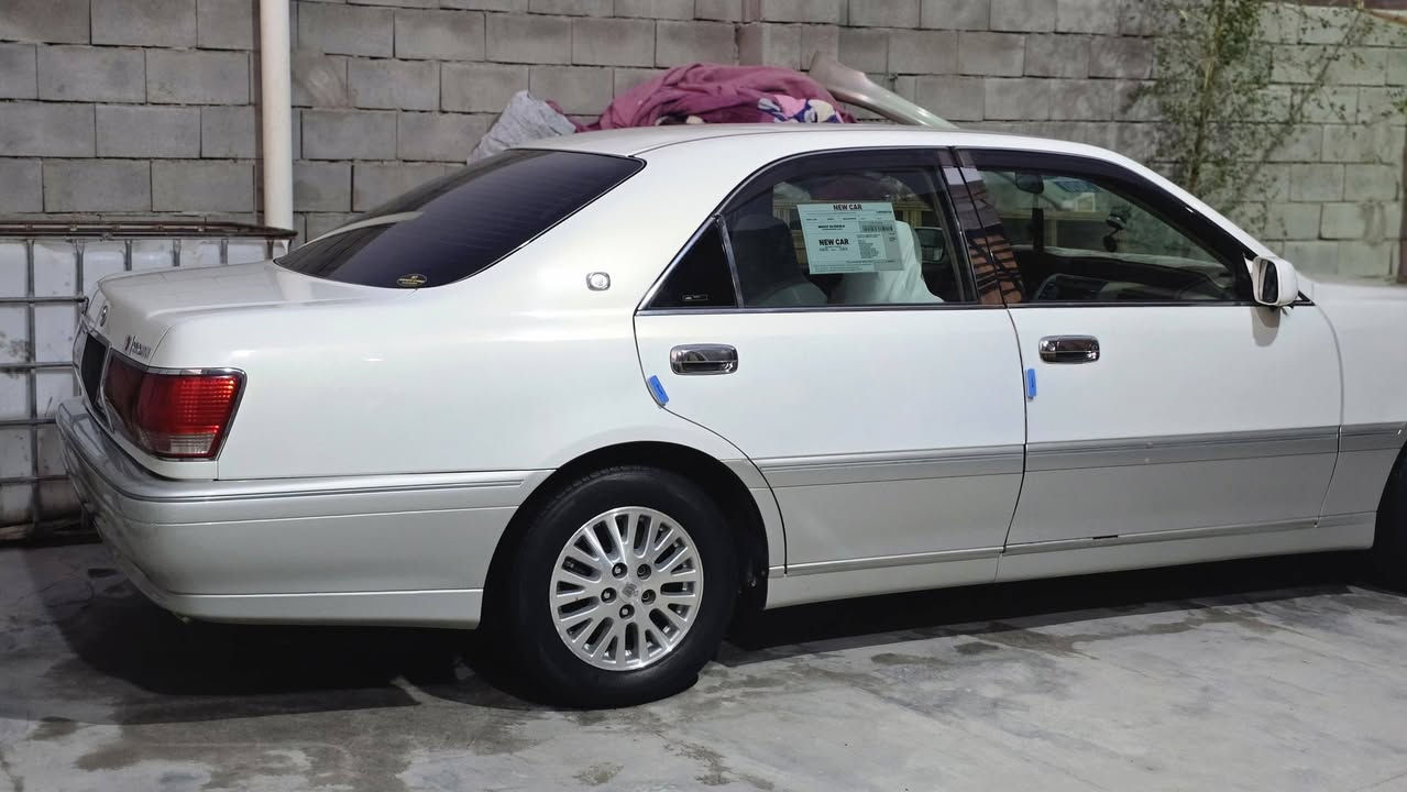 ‏للبيع

رقم بصره انكليزي 

‏سنوية جديد وهز جديد

تحويل ثاني يوم

موديل2000

3 دكم 

برده خلفيه 

تحويرة إمارات 

لايت زنون 

ستيرن كهرباء

كشنات كهرباء 

ديفور الجبير 

كفالة عامة 

كرستال اصل 

مكينة كير حدادية تبريد مكفولات

‏سيارة مكفولة من حادث من ضربة من صبغ 

‏سيارة أحلى من الصورة 

بيها ترميز ترميز 

السعر110 بيها مجال للطيبين

￼ رقم موبايل***********
