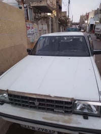 ابيض • ١٩٨٥ • رقم انكليزي