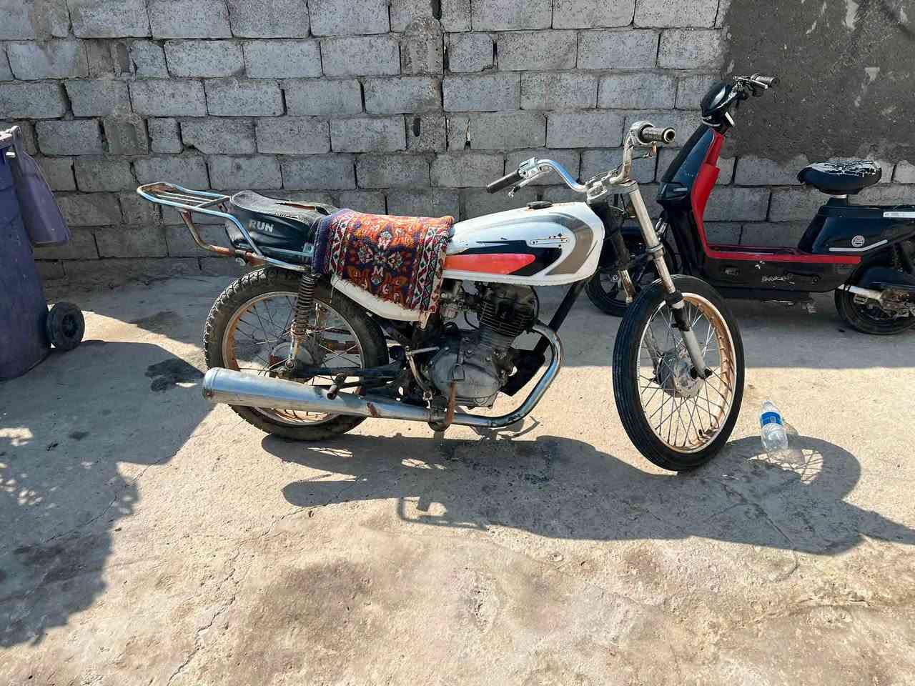 سلام عليكم حبايب ارشه البيع العنوان بابل محاويل قريت البعلوان شارع أبو طياره سعر 140 وبيه مجال حك جيه دراجه يردله كام شفت هيه شغاله نكره بس بيه صوت كام شفت هذه رقمي *********** وشراي بي. خير ويدلل 💁🏻

