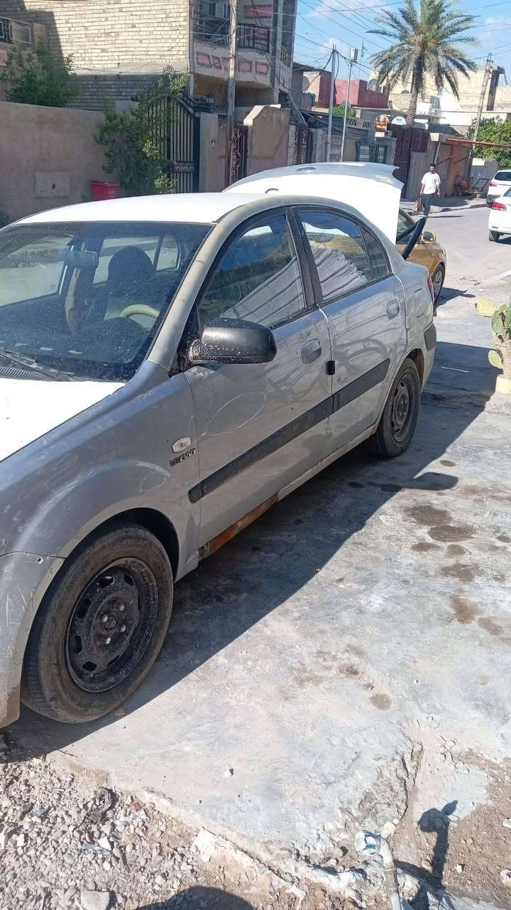 سلام عليكم ريو خليجي للبيع مديل ٨سيارة جاهزة مابيهة نقص تبريد ثلج رقم بغداد جديد باسمي سيارة مال شغل بيهةصبغ عام وجاردةومعجون وضربة جاملغ خلفي وضربة بجم سيارة مال شغل كبل لشارع رقم اتصال فقط*********** السعر ٥٥قفل
