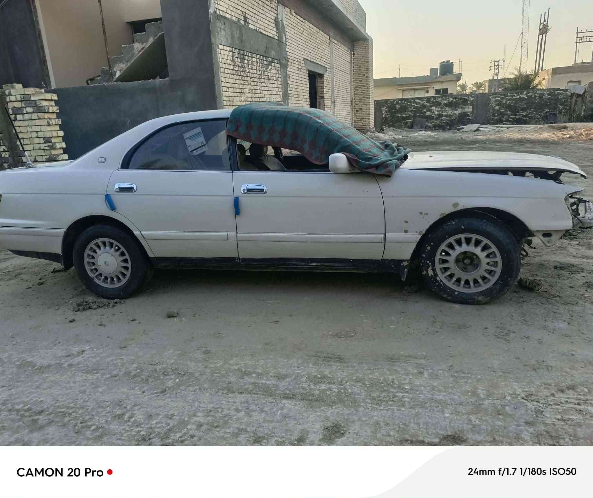 السلام عليكم سياره بطه للبيع منفصل مكفوله من كص والنقل جثه. ابيعه على وضعيته. غرفته حلوه تايرات جدد رقمه أنبار سنويته صاقطه. للتصال ***********

نص مكتوب في الصور:
- CAMON 20 Pro
- 24mm f/1.7 1/100s ISO70
- 24mm f/1.7 1/180s ISO50
- CAMON 20 Pro •
- 24mm f/1.7 1/179s ISO50
- CAMON 20 Pro • 24mm f/1.7 1/189s ISO50
- CAMON 20 Pro • 24mm f/1.7 1/100s ISO61