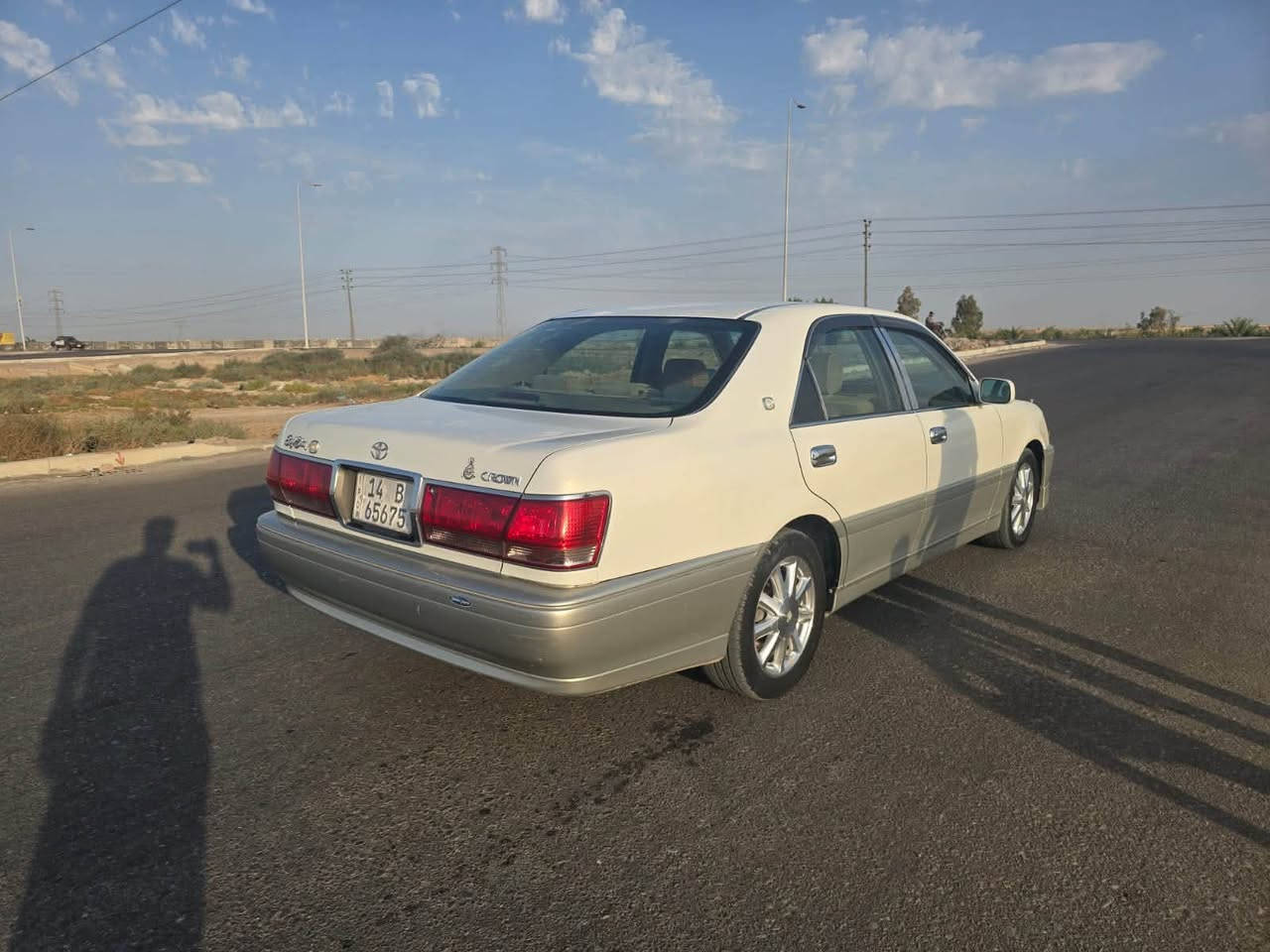 سيارة ملكة جنون 2002 تسجيل جديد ورقم جديد ٣دكم 
الشاصي ٧٥
مكينه ديفور الجبير
سياره كفاله عامه من كلشي
تسجيل جديد قرار ١٠٢ 
تحويل يوم ثاني  بأسمي
تلفوني ‭***********‬
السعر 160
