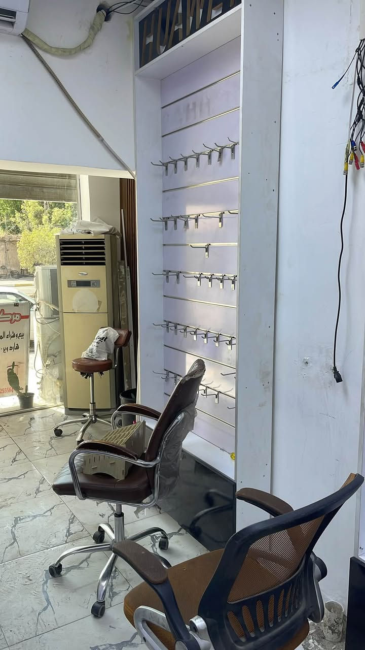فاترينات البيع سجة مع غراض منوعه ***********بغداد
