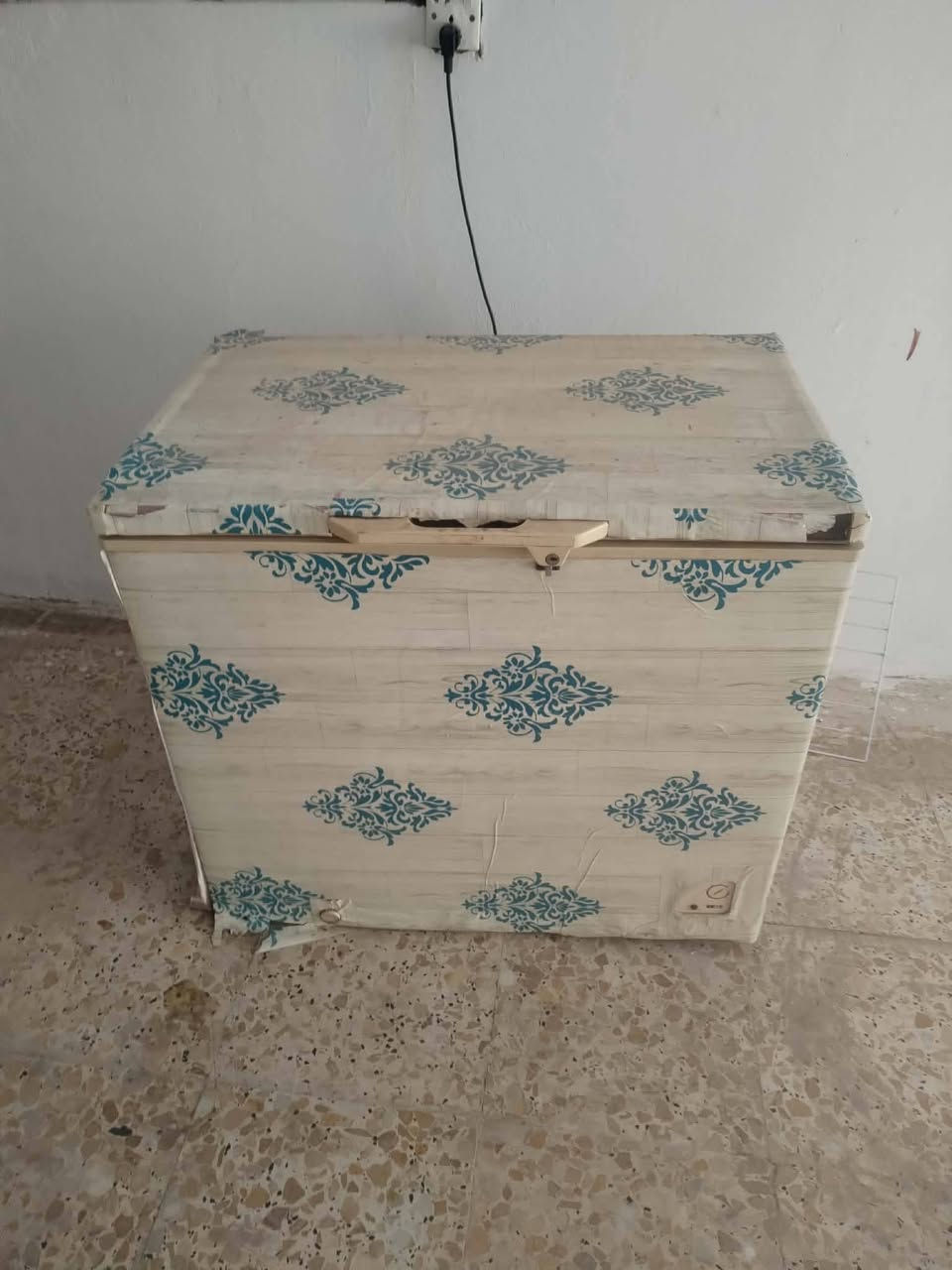 السلام علیکم للبيع مكينة موطه جديده تجميد فول السعر 275
مبرده استخدام شهر جديده السعر 350 
ومجمده تجميد عل شرط السعر 85
المكان دغاره الشراي يتصل ***********
