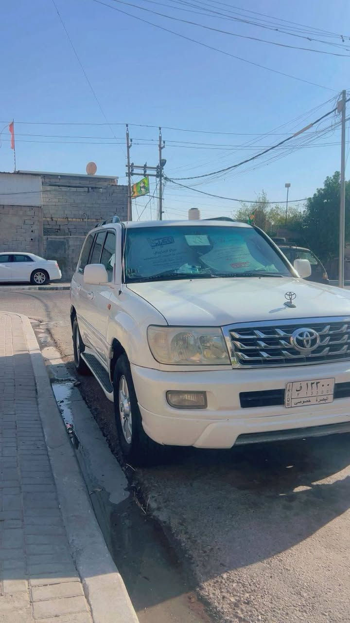 لاندكروز 2006 اصل ياباني محرك كير كارتون 6 سلندر اوتماتيك  تخم تاير حداده كهرباء لايت مع سكن زنون شاشه كأمره خلفيه دوشمه عامه باور دينمو مشط باتري كله جديد اي نقص ماكو بسمي رقم بصره مميز تبريد ثلاث قطع مع ثلاجه اي نقص ماكو بيه ثلاث قطع صبغ فقط جماليه السعر 165او مراوس حسب القناع***********
