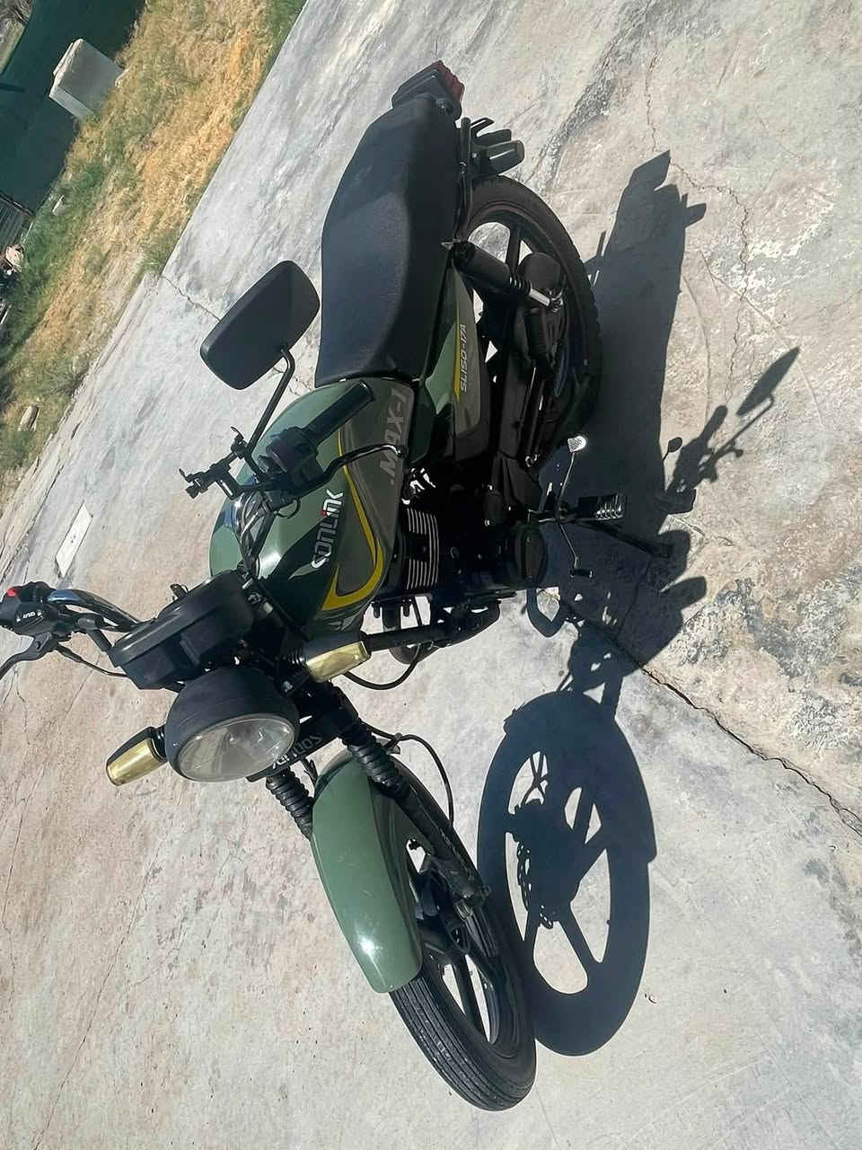 السلام عليكم دراجه سونك ماكس نفاضه فول محرك نضيف كهربائات كلها شغاله كيج سرعه كيج بانزين شغاله السعر 800 وبيها مجال مكاني بغداد تفاصيل ثانيه ***********
