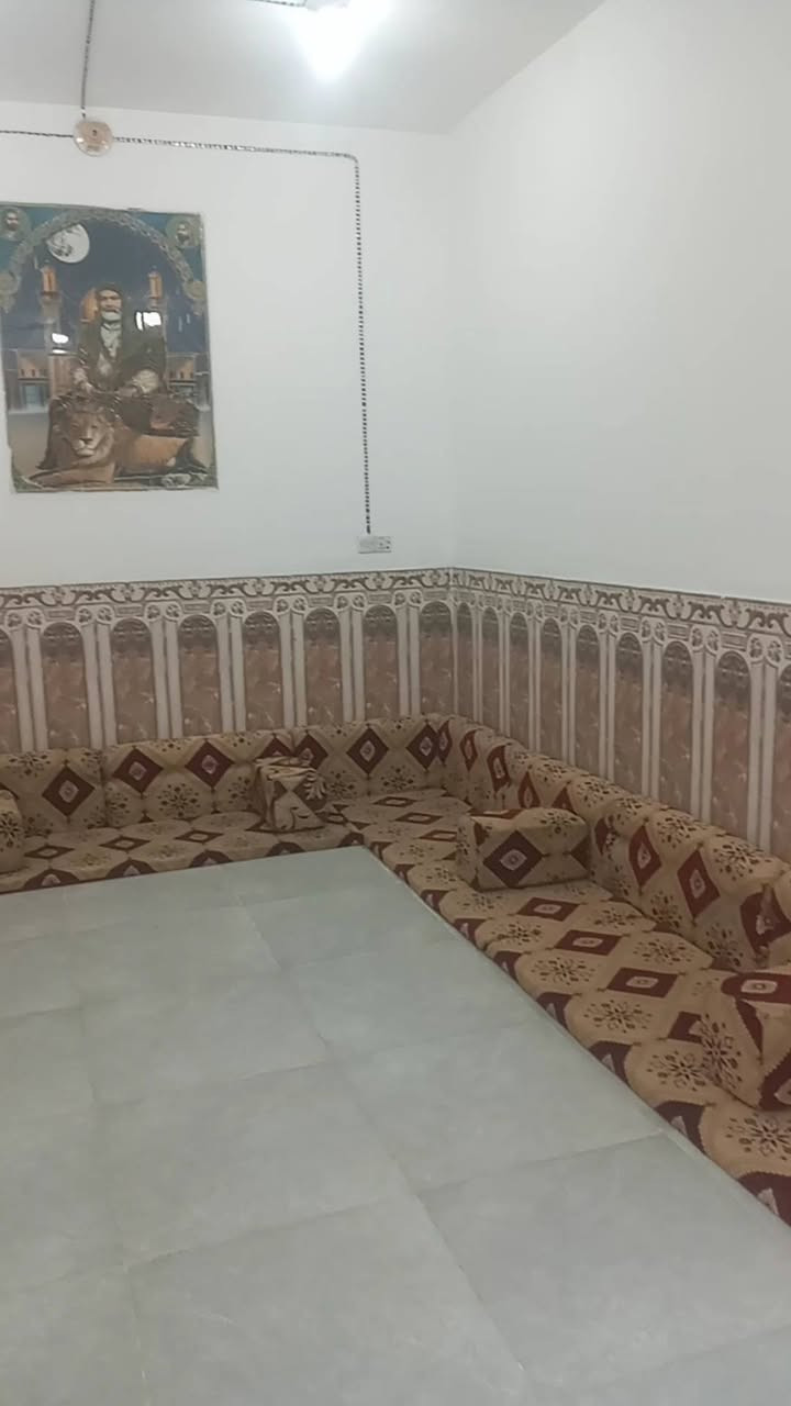 حي الفداى • طابق ونص • ٣ غرف