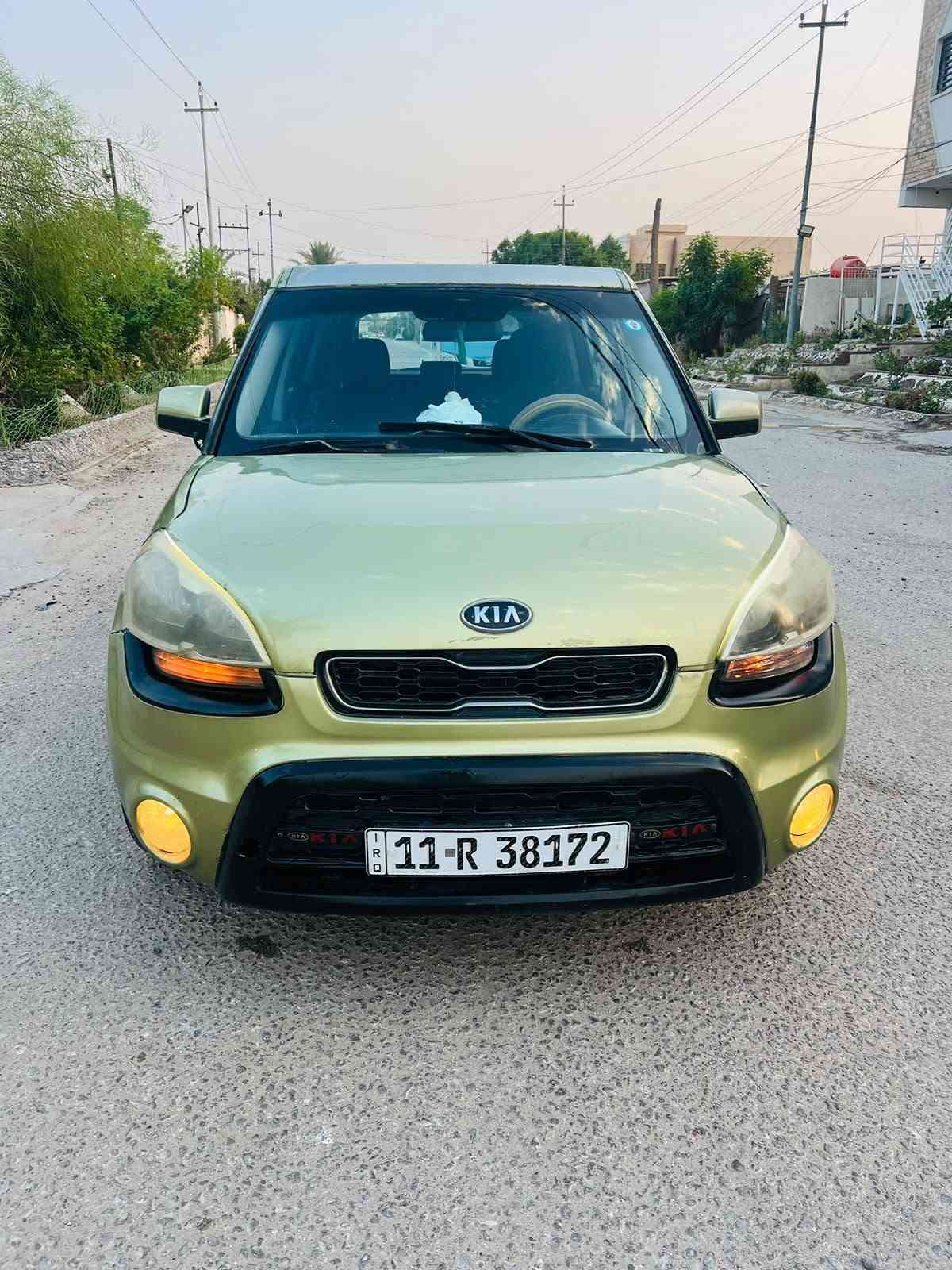 السلام عليكم
السلام عليكم كيا صول ٢٠١٣ امريكي 
حادثه جاملغ وبنيد 
وبيه رشات صبغ ابيع حزام سياره كير مكينه حداديه مكفول تخم تاير تبريد ثلج
سياره كل نقص مابيه 
رقم بغداد تحويل مباشر
مكينه ١٦٠٠ gdi
السعر ٧٢ ورقه 
مكاني بابل حله 
‭***********
