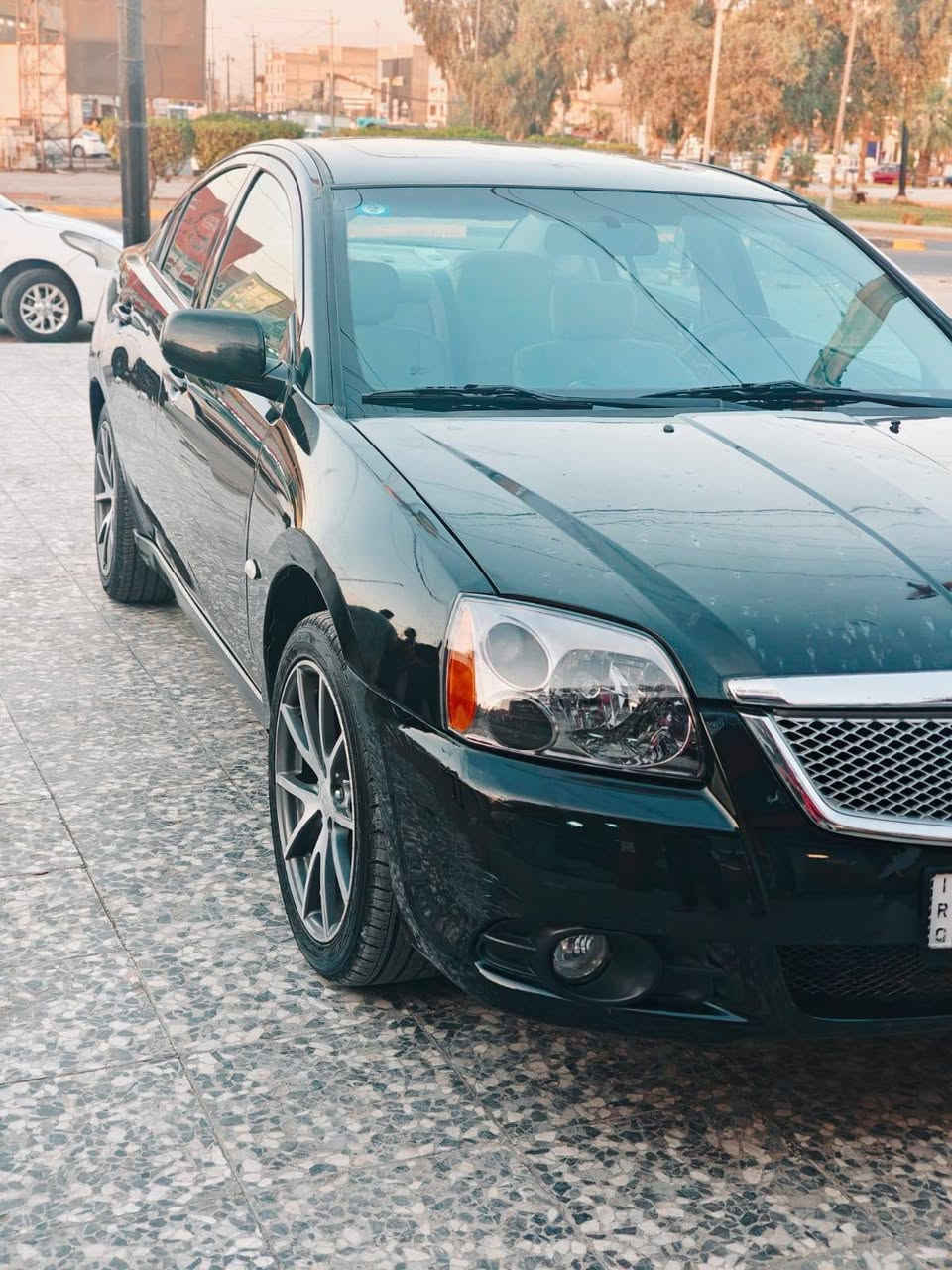 مسيوبوشي كالنت ياباني 2011
رقم بغداد وبأسمي  كير أوتوماتيك 
السياره مكفوله  كير مكينه 
***********
مكاني بغداد مدينه الصدر 
السعر 82وبيهه مجال
