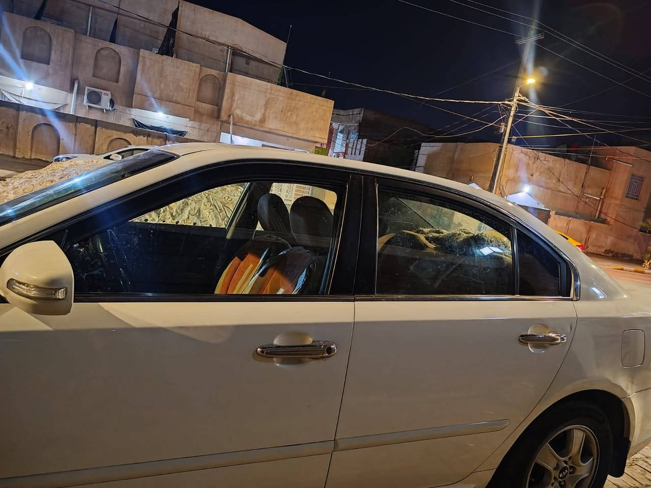 السلام عليكم للبيع سياره اوبتما 2010خليجي جاهزة ابيض رقم بغداد السونار مرفوق ويه الصور محرك 2000كير محرك كهربائيات مكفول تايرات اربعه جدد صدر سيارة جديد سيارة حلوة مانقصهه اي شيء تحويل ثاني يوم  تدفئه تبريد  مكفولات 
رقم بغداد بسمي مكانه واسط الكوت 
السعر 113
***********
