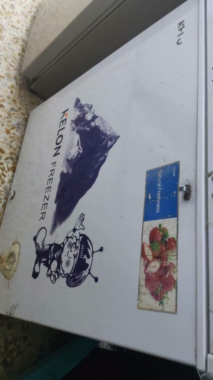 للبيع ثلاجه ومجمده ماداخلات تصليح استعمال نظيف
الثلاجه ١٤ قدم  نريدها ب٢٢٥
المجمده ب١٢٥
مكاني بغداد الحرية قرب جسر دباش
