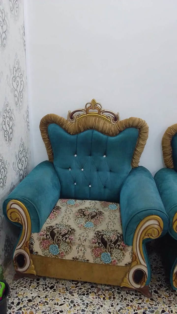 السلام عليكم تخم خمس قطع للبيع نضيف اخو الجديد سعر 400وبي مجال للاستفسار ***********
