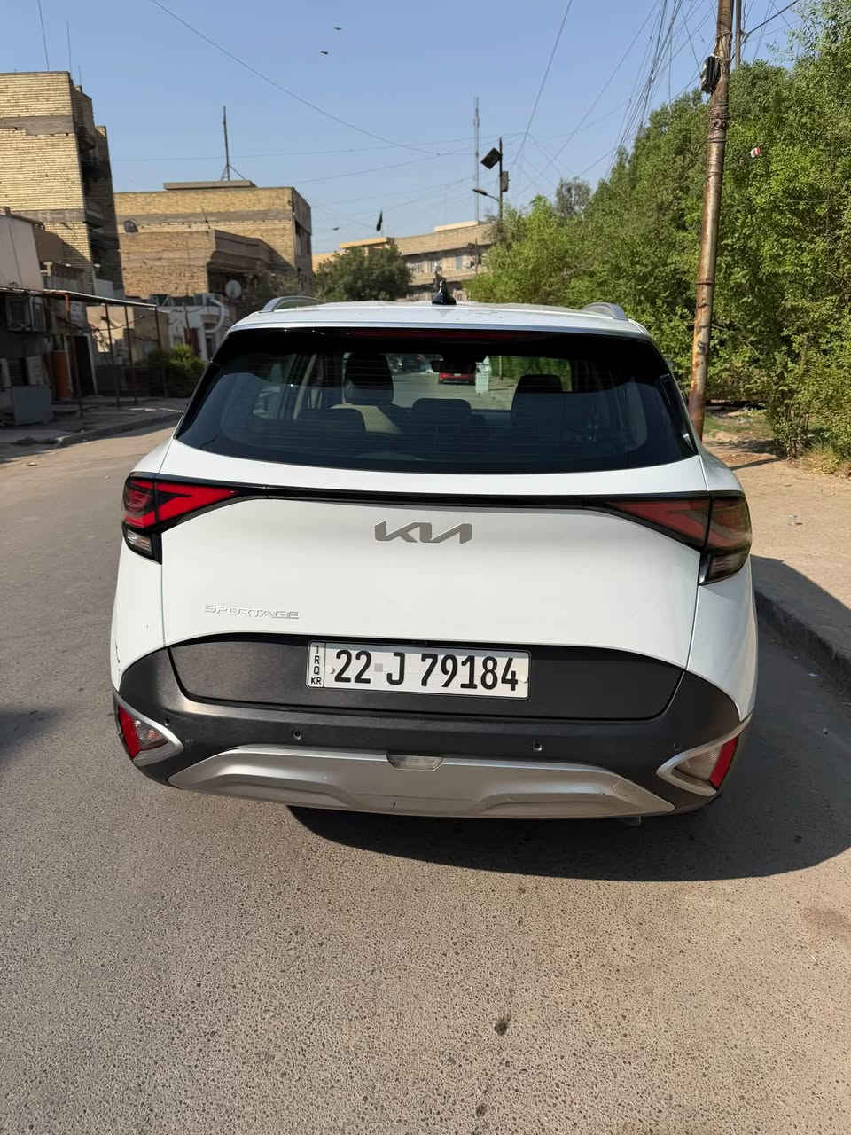 السلام عليكم سبورتج موديل 23 سياره ماشيه 77 مكانها بغداد السعر 180 واتساب ***********
