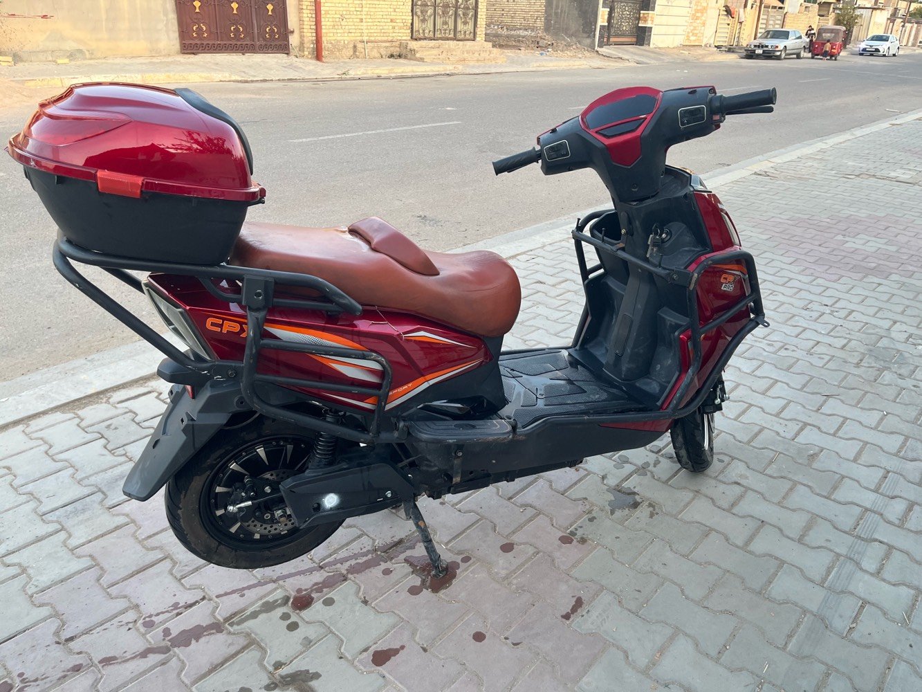 اسلام وعليكم 
دراجه cpxشحن 
ملف 3000
بطاريات6
موديل2025
كامله اي تبديل ما بيها 
الشحنه الوحده 40كيلو 
حسب الوزن
موقع بغداد المحموديه
السعر 650وبيها مجال وبيكم خير وتدللون 
واتساب ***********