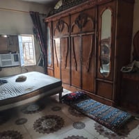 بيت للبيع عدد الغرف2 هول واستقبال ومطبخ صحيات خارجية وداخلية بس الخارج...