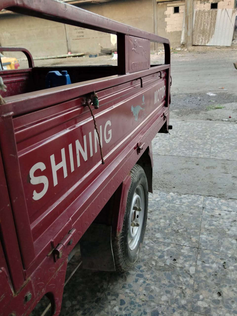 ستوتة 23 اصولية بلال السعر مليونين  وبيها مجال
***********
