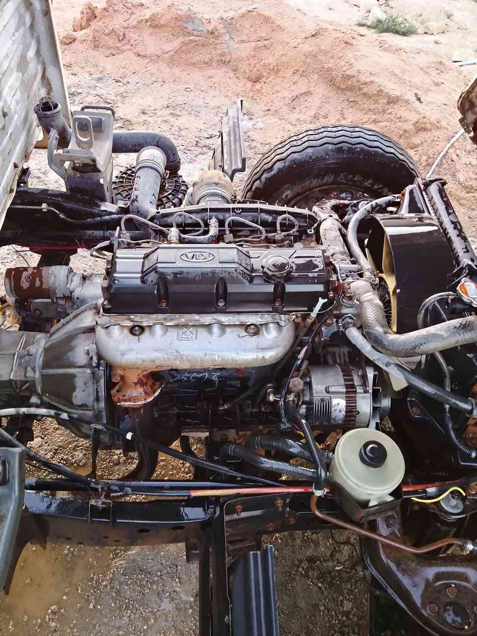 فونتيره للبيع موديل 2000 كير مكينه اكسل شاصي كله فول السعر 25 وبيه مجال بصيط لمكان حديثه تواصل ‏‪***********‬‏
