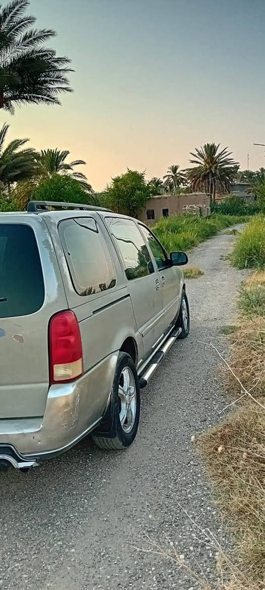 سلام عليكم البيع شوفر بلاندر رقم بغداد نكليزي هزه جديد موديل 2005ابسمي سعر 58ورقه تواصل على هاذا رقم ***********
