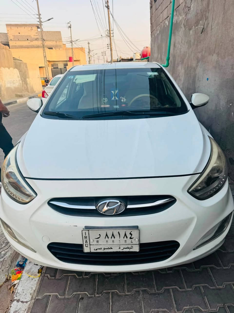 السلام عليكم اكسنت مديل ٢٠١٥ كفاله السياره بيها باردات فقط مكينه وكير وحداديه وتخم تاير وتبريد ثلج شرط الفحص رايتك بيضه وين ماتفحص مكاني البصره الآمن داخلي السعر ١٠٦ رقمي ***********
