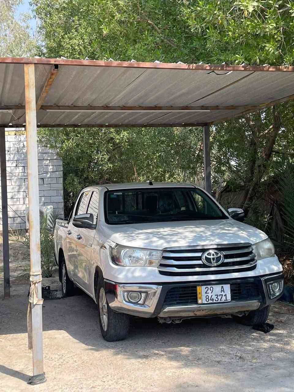 سلام عليكم
هيلوكس كويتي ناصي 
موديل : ٢٠١٦
بسمي رقم واسط مشروع وطني
الجاملغ الايسر مبدل وبنيد مفتوح فقط باقي كفاله
حداديه مكينه كير كله بلاد ممدوده عليه سبانه
سياره مال بيت ممشتغله 
السعر ٢٠٥ وبيه مجال.
مكان ديوانيه 🔥 
للاستفسار الاتصال عله رقم ***********

