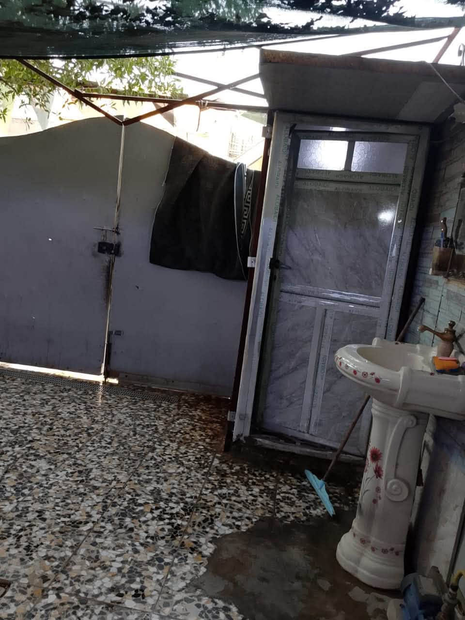 السلام عليكم
🏡 عقار للبيع

* المساحة: 90 م²
* الطابق الأرضي: استقبال، مطبخ، غرفة.
* الطابق الثاني: غرفتا نوم.

📍 الموقع: حي آور، قرب حسينية المصطفى، شارع 20.

📞 للاستفسار:
مكتب البديري
***********
