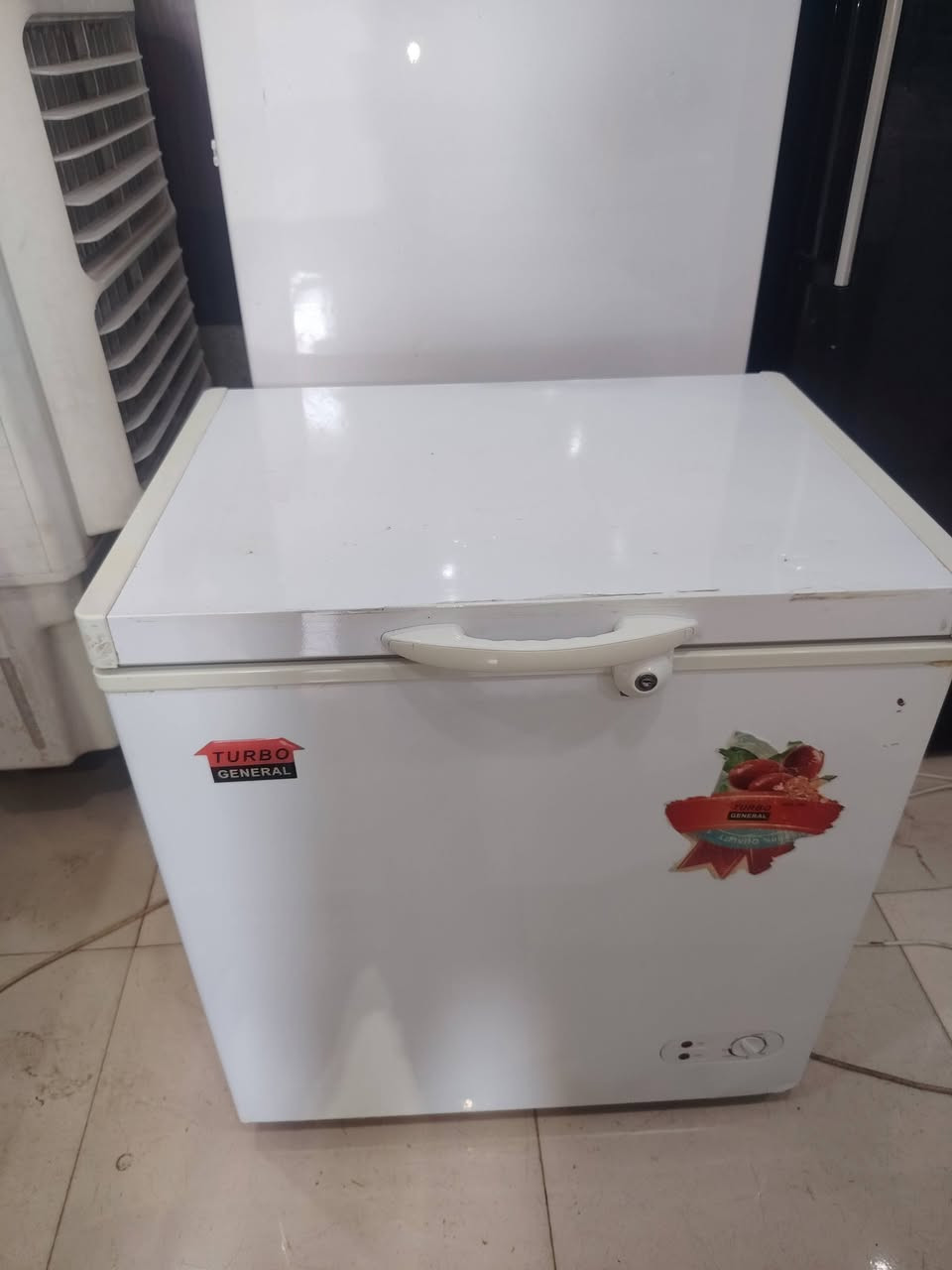 غراض لبيع العنوان سرجنار شارع ابو سناء مجاور فندق برج الحياة رقم موبايل *********** وتساب
