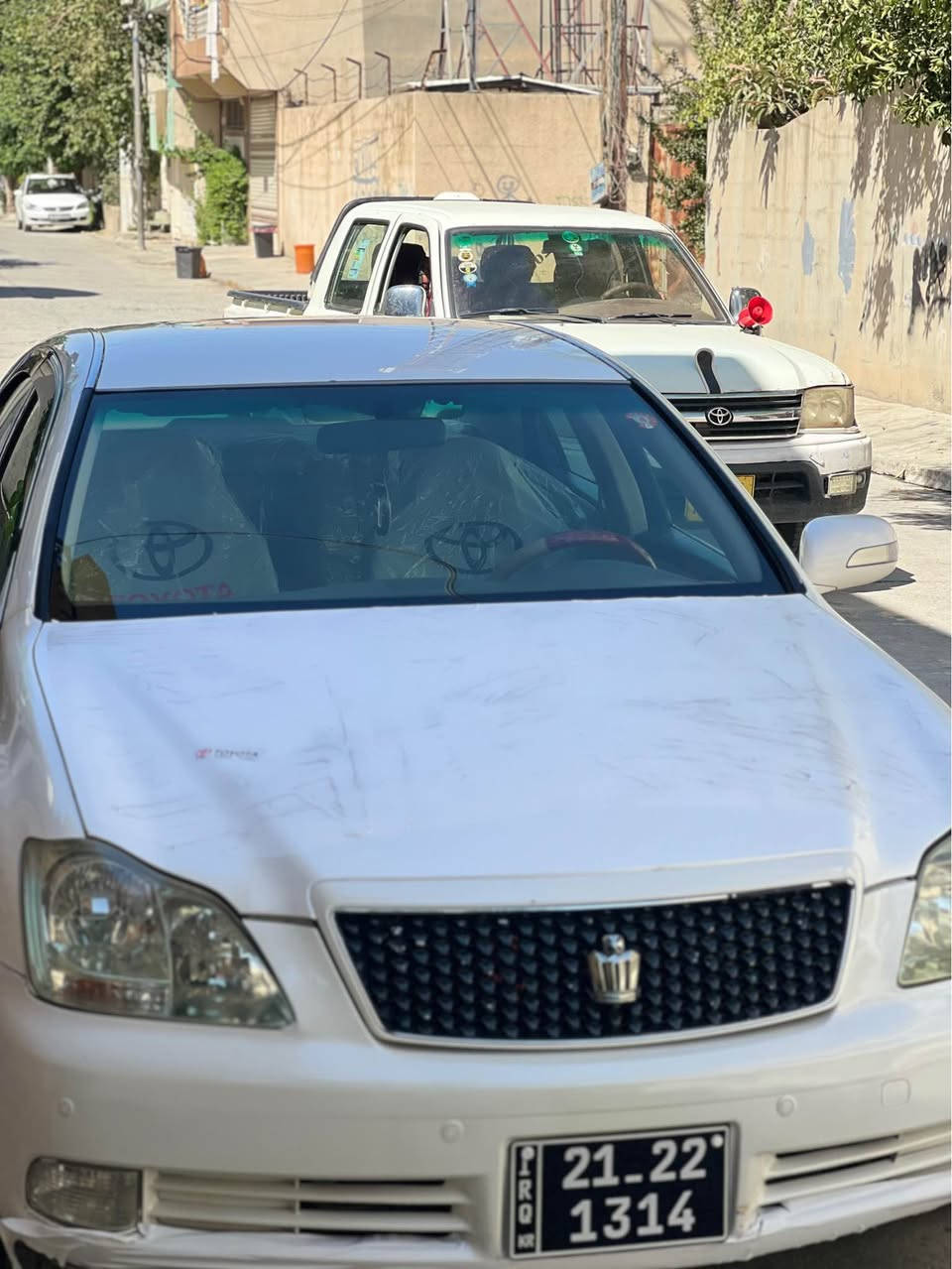 شاهینە 2005ڕۆیاڵ 182 بڕاوە
جڵد و هیتەر و سەلاجە و پەردە واتە ٣دوگمە
کامل جایزە بۆ ٢٥٠ مەسرەف مەگەڕێ مەجموحە لێکزز 
شوێن قەڵادزێ سعریشی ٥٥$  ڕەقەم تەلەفون هەموو شتێکی لەسەرە *********** بشدار, السليمانية
