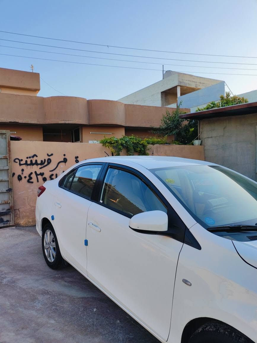 مەکینە گەورە ناو فۆرمیکە و کوشن جلد و شاشە و کامیرە  هەزە و سەنەوی بەسەر چووە پێنج لۆ شەش جێی ساردە کووتە 
لەگەڵ سەقفی دوو لۆ سێ جێی تەزرە کوتە 
ڕەقەم تەلەفۆن /*********** أربيل, العراق
