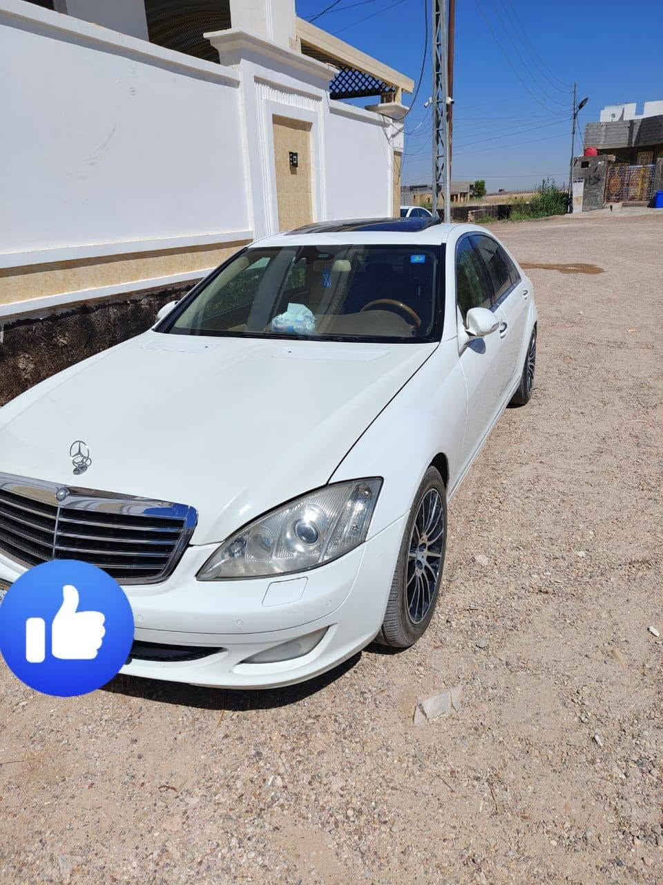 مارسيدس فول مواصفات خليخي ٣٥٠ s ٢٠٠٧  رقم انبار ابواب شفط صندوك شفط ٦ سلندر داخلها جوزي سياره حلوه تخم تاير صدر جديد ويل كب جديد كهربائيات كلها شغاله السعر ١٤٠ وبيها مجال العنوان الانبار الخالديه للاستفسار ***********
