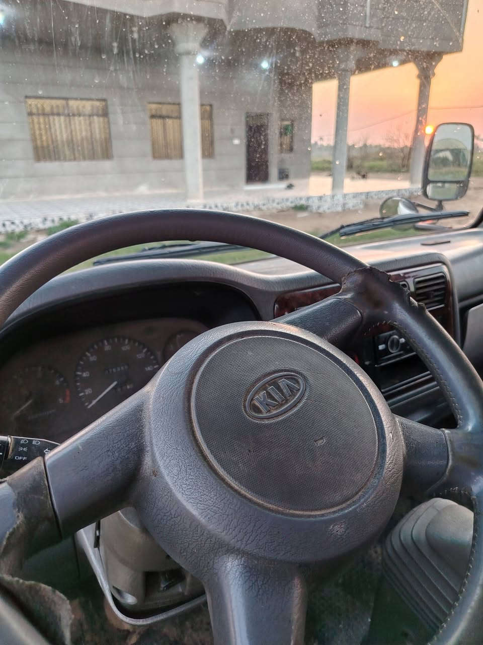 للبيع كيه ادوات 2001 مكفول كير محرك اكسن تستلم حصه كاز محرك 2700 / للتصال والستفسار   ***********
