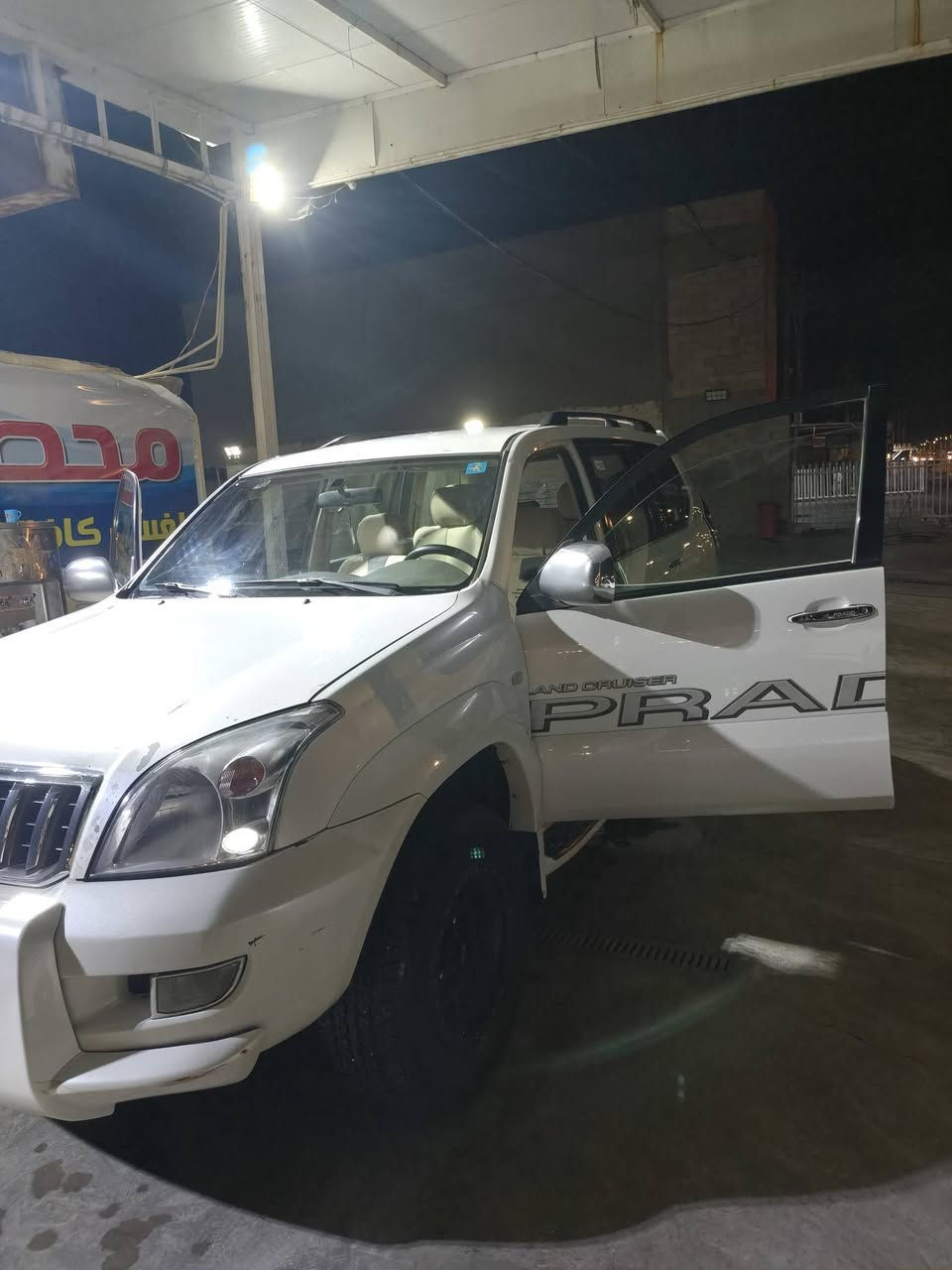 برادو للبيع  ٦ سلندر دبل تانكي موديل ٧ رقم بغداد الجديد   محرك وكير وحدادية خير من الله وتبريد مكفولة كفاله عامه ماعدى تكشير بلقماره السعر ١٥٠ وبيه مجال قليل مكانه ديوانيه مركز الاستفسار ***********
