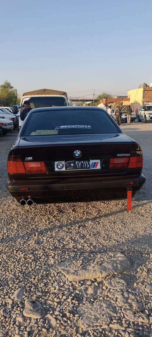 ماشاءاللە 🇩🇪❤️
Bmw 1992.525 گێڕ عادی نمونە لەجوانی 

ماشاءاللە لە قوەتی خۆی بێزارە 

4جام کارەبای 
ئاڕمی پلاستیکی سلێمانی 

ناوی زۆر جوانە 

4مکەبەرەی شەریکەی BMW لەسەرە 

گێڕوو مەکینەو داروو بەردی بەشەرت 

سعری 48گەڵاو معامەلەیەکی برایانە 

شوێن سلێمانی . ***********
