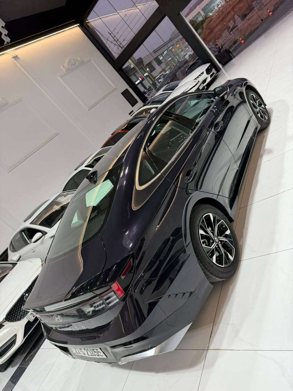 #سوناتا2024الشكل_الجديد مرقمة اربيل هزه فحص وترقيم جديد تحويل بأسم المشتري  السيارة جديده ماشي 27000 مايل
طخة بسيطة صور الحادث مرفوقه بدون دواخل وايرباك 
مواصفات SEL تجي فول عدا البنوراما
محرك 2500مرغوب 
دشبول الكتروني متصل مع شاشة كاملة
أنظمة قيادة متعدد 
رادارات امامي جانبي خلفي
قيادة آليه * تحديد مسار 
لايت زينون عالي ناصي 
LED نهاري - بك لايت لد 
مانع تصادم امامي خلفي
بصمة تشغيل + بصمة ابواب + تشغيل عن بعد
كشن كهربائي
تدفئة كشنات
اوتو هولد توقف ذاتي اثناء الازدحام 
تحكمات استيرن فول
سايد بريك بصمة
صندوك ذكي + بصمة
كيرها تعليك النظام الجديد 
كامرا خلفيه دوارة وشاشة نظام ابل كار بلي
وباقي المواصفات معروفه للسيارة بيها ثلاث قطع صدر جهه السائق 
بدون دواخل وايرباك 
مكان السياره بدهوك اتصال ***********هم بي وتساب
