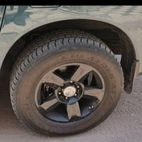 عندي تايرات تخم جديد. حجمه 285/60/18 اريد مراوس رقم عالي رتفاع 80. 077...