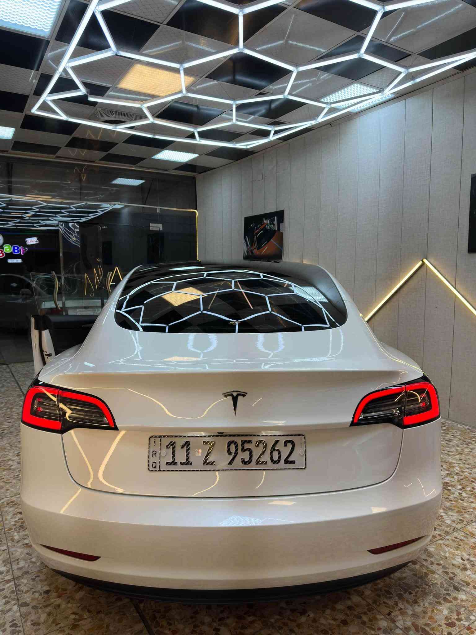 السلام عليكم

تسلا مودل 3 2023  سنكل  داخل اسود

السيارة ماشية ٥٣ مايل

حادثه جاملغ وبنيد مصبوغ 

معروفة مواصفاته

السيارة كلش مهتم بيه ونظيفة

السيارة اوفلاين

تايرات جدد

مكاني بغداد السيديه

السعر 148$

***********
