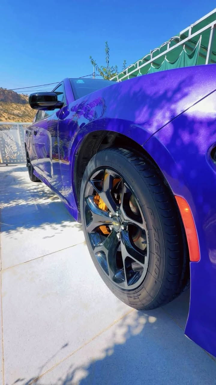 💜 𝐃𝐨𝐝𝐠𝐞 𝐂𝐡𝐚𝐫𝐠𝐞𝐫 SXT ✦ 2019 🇺🇸
دودج جارجر SXT بدي كـــت GT 
‎الموديل : [ 2019 ]
[ 3.6 / V6 ] : المحرك
‎الكير : [ اوتوماتيك ]
‎الممشى : [99 الف ميل ]
‎اللون : [ بنفسجي -مميز ]
‎الحالة : [ حادث بسيط جاملغ فقط]

رقم السيارة : بغداد - تحويل مباشر ✅
السياره مصروف عليه السعر 210
وبيه مجال لاستفسار ***********
‎الموقع : [ بغداد ] 📍

‎
