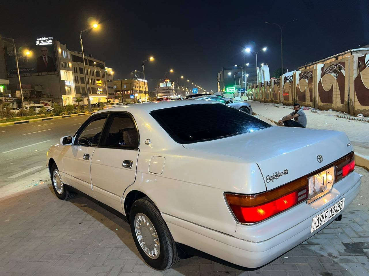 السلام عليكم
للبيع بطه منفصل 

 رقم انكليزي  سنويه  2030 تحويل ثاني يوم

غرفا نضيفه 100بل100 شاشه لايت زنون امرايات شفط شغالات 

 كير كفاله 

مكينه بيهه بكن بتحريكه فقط لا تبخير ولا تنقيص 

حداديه الخلفيه 25بل 100حداديت الصدر90 بل 100 منضومت تبريد جديده 100بل100
يعني تبريد ويه اسويج وشرط ثلج 

كهربائيات كلهه وكلهه نضاميه يعني لا واير طالع ولا فيشه مجطله شغاله

 البدي  كفاله من الكص ولضربه القويه فقط
بي ضربه اجاملع الوره مبينه بصوره وتصليحهه بصيط كلش 

مكاني البصرة مركز مقابيل فلكت العروس

 للستفسار ***********

 السعر 50 وبيهه مجال
