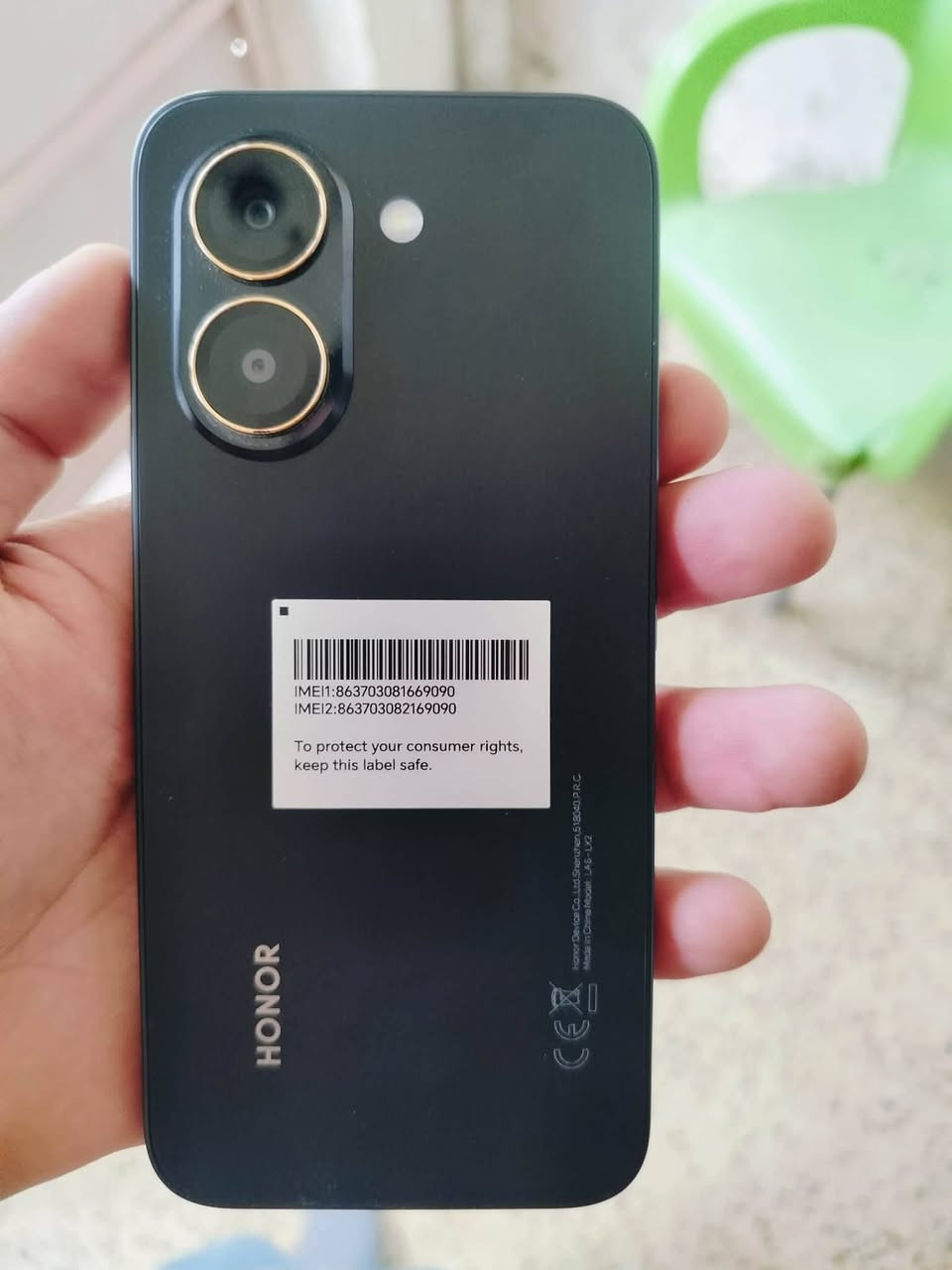 هونر X7e
للبيع تفاصيل

بطاريه العملاقه 7500

ذاكره 256

لون اسود

أغراض فقط كارتون

الجهاز مستخدم 6 ايام فقط نضافه فول

السعر275  مجال قليل متوازي ع فلوس للتواصل خاص او اتصال ***********

نص مكتوب في الصور:
- حول الهاتف ٨٦ 4G 10:01 MagicOS المعالج المركزي MediaTek Helio G81 Ultra اسم الجهاز HONOR X7e ذاكرة الوصول العشوائي ٦,٠ غيغابايت ٦,٠+ غيغابايت Honor RAM Turbo دقة الشاشة ٧٢٠ × ١٦٠٤ البطارية mAh 7500 المساحة الفارغة ٢١,٩١ غيغابايت وحدة التخزين الداخلية الإجمالي ٢٥٦ غيغابايت LAB-LX2 الموديل 10.0.0.208(C185E9H1) GPU Turbo رقم الإصدار