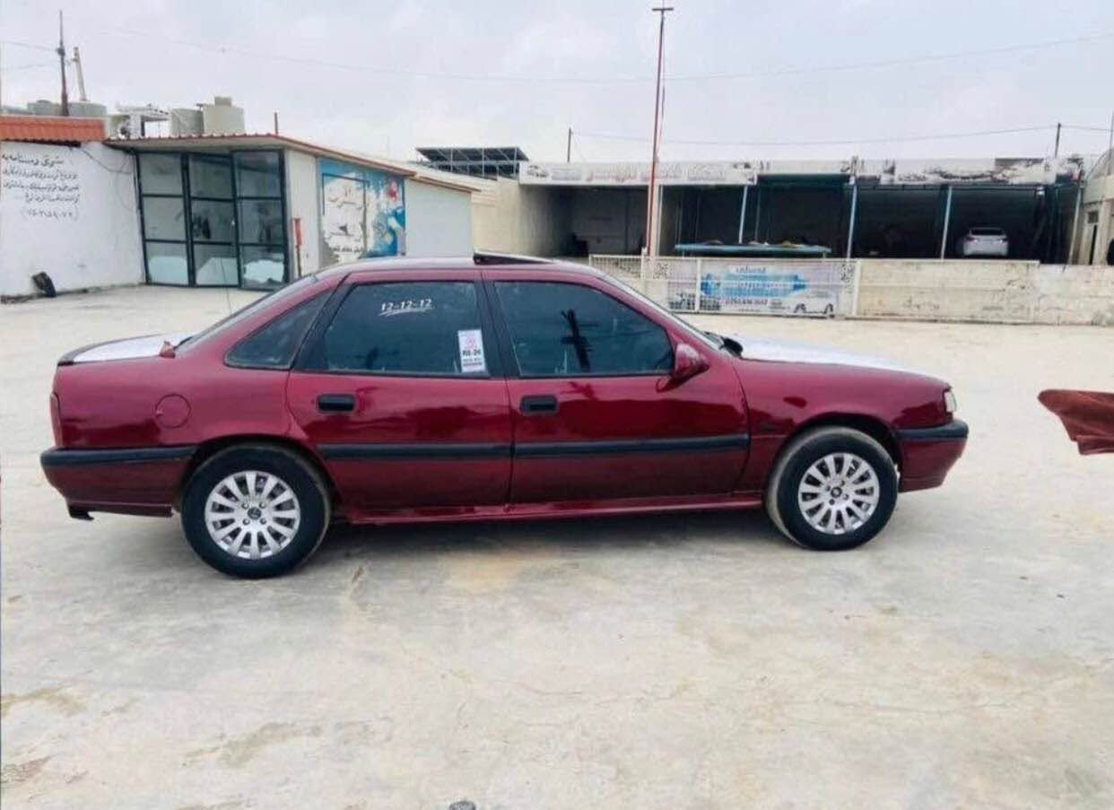 فرۆشتنی خێرا ئۆپڵ ڤیکترا مۆدێل1990 سڵایت مەکینە 18 ئارمی پلاستیکی سلێمانی دوو جام کارەبا گێڕ و مەکینە بە شەرت موس و براوە بە شەرت تەقە و رەقەی نیە پێشی کەپسە دواوەی دەعمی هەیە کارەبای بە شەرت سعری 12 وەرەقە و مەجالێکی برایانە شوێن پیرەمەگرون.  ***********وەسئەپ و ڤایبەر دخان, السليمانية
