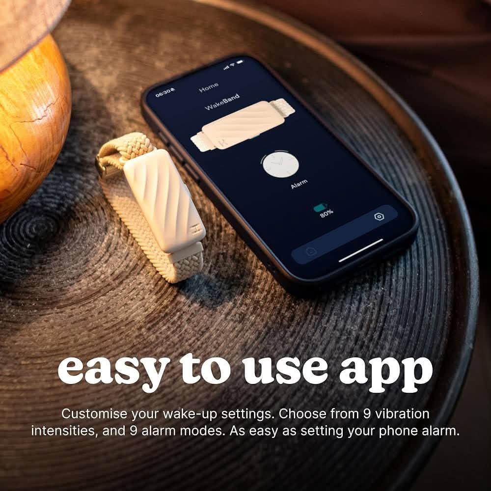 📢 للبيع – سوار المنبه الصامت الذكي WakeBand
من ماركة HoMedics

🛏️ هل تبحث عن طريقة للاستيقاظ دون إزعاج شريكك أو أطفالك؟
مع WakeBand، استيقظ بهدوء على اهتزازات لطيفة بدلاً من صوت المنبه الصاخب.

✨ المميزات:

✅تقنية الاهتزاز الصامت: استيقظ عبر نبضات اهتزازية لطيفة وفعالة على معصمك دون أي إصدار للأصوات.

✅تخصيص كامل (9 مستويات): تحكم مرن عبر تطبيق الهاتف الذكي لضبط شدة ونمط الاهتزاز بما يتوافق مع عمق نومك.

✅راحة فائقة أثناء النوم: حزام قماشي مضفر وعالي المرونة، ومصمم بمواد صديقة للبشرة لضمان عدم التعرق أو الضيق.

✅إدارة ذكية للوقت: دعم كامل لخاصية الغفوة (Snooze) وجدولة التنبيهات اليومية والأسبوعية بنقرة واحدة.

✅ تطبيق سهل الاستخدام (مثل ضبط منبه الجوال)

🔴مثالي للاستيقاظ لصلاة الفجر دون إيقاظ العائلة.

· مناسب للأمهات الجدد اللواتي يحتجن للانتباه للرضيع.

· هدية عملية ومميزة للأشخاص الذين يعانون من النوم العميق.

🚚متوفر توصيل لجميع محافظات العراق🇮🇶
📞 للطلب أو الاستفسار:مراسلة الصفحة خاص او على الواتساب / ‭***********‬
